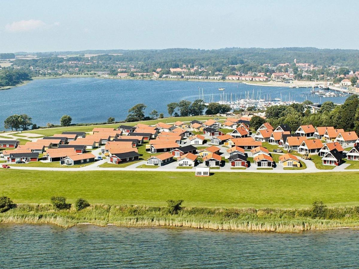 6 Person Holiday Home On A Holiday Park In Grasten Exterior photo